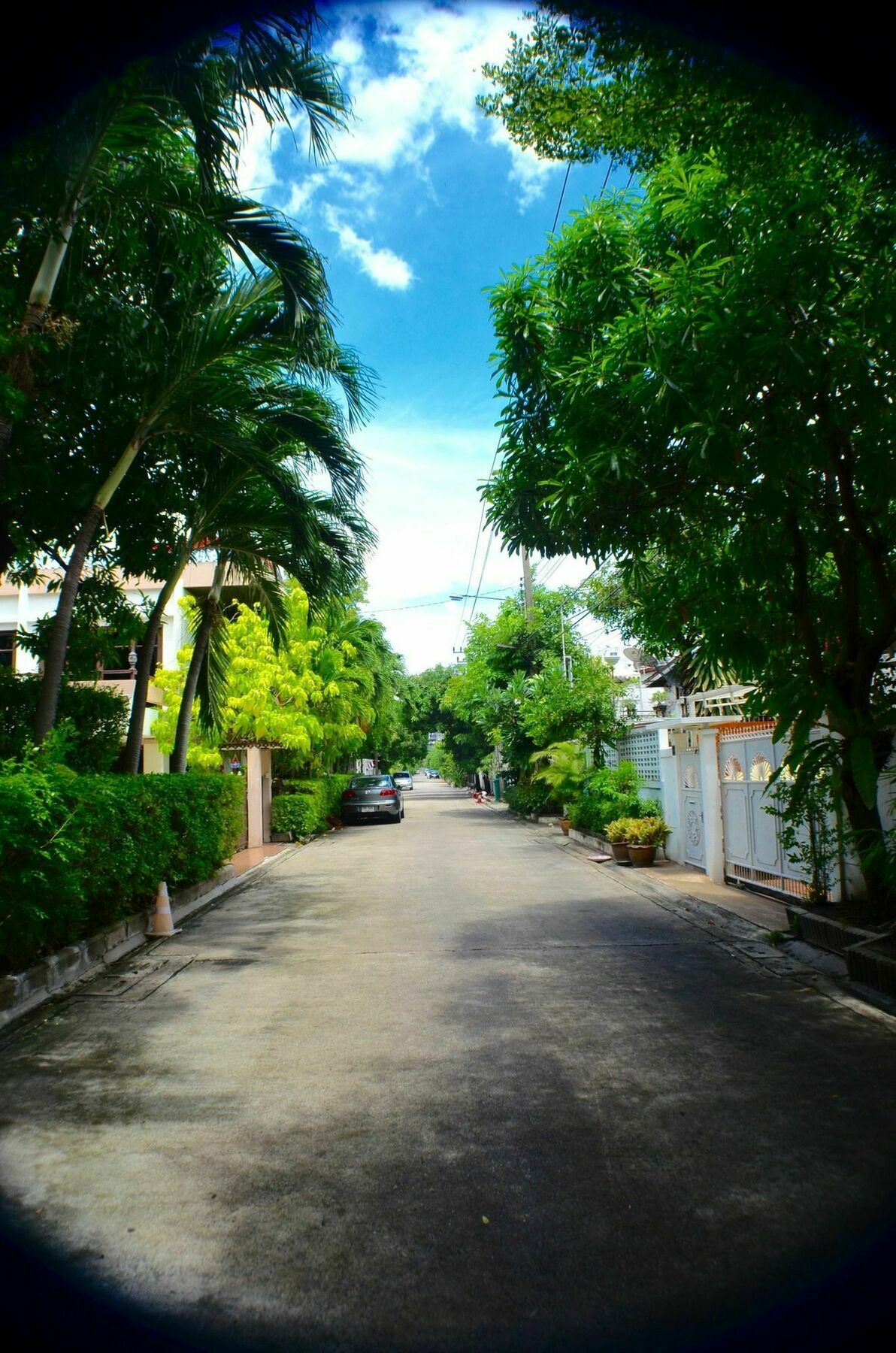 Hotel 4 Bedroom House At Skytrain 2*