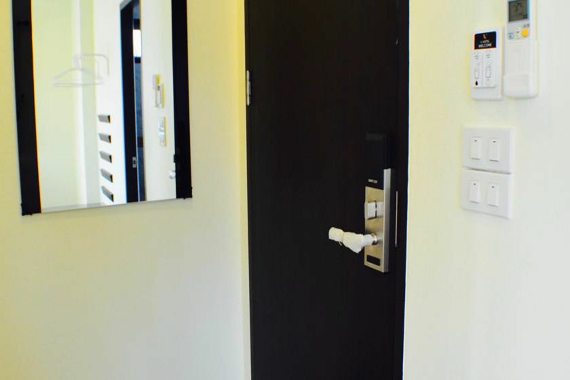 4 Bedroom House At Skytrain Hotel