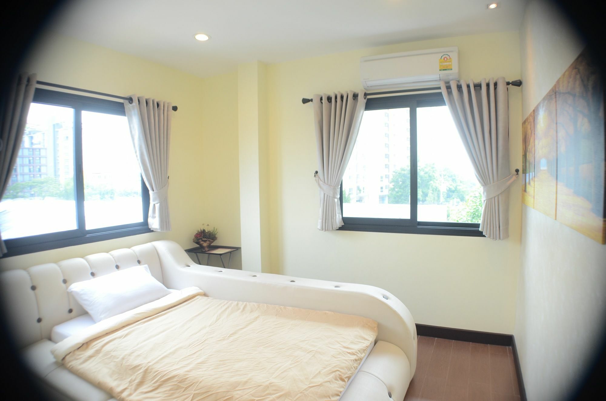 4 Bedroom House At Skytrain Hotel 2*